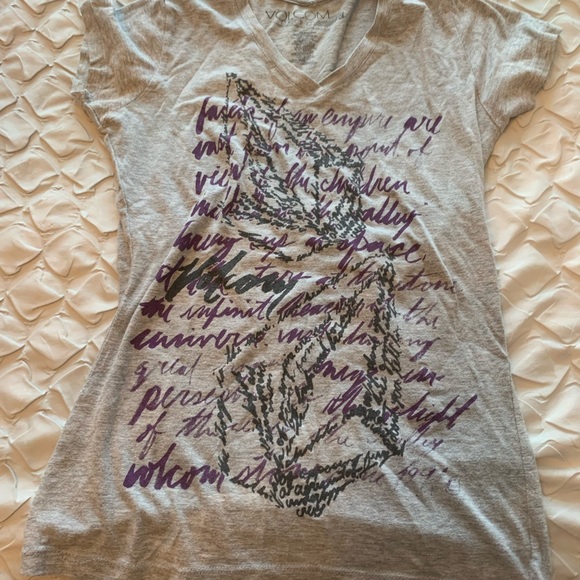 Casual Volcom t shirt - Picture 2 of 2